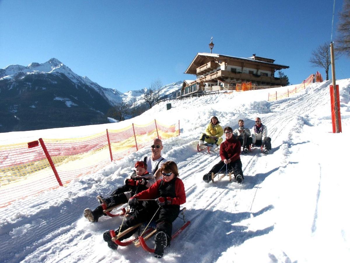 Hotel Gasthof Kroell - Inkl Nationalpark-Karte, 1 X Grossglockner Hochalpenstrasse Kostenlos, 1X Gerlos Alpenstrasse Kostenlos, Krimmler Wasserfaelle Kostenlos, Verschiedene Bergbahnen Kostenlos, Badesee Kostenlos, Bus & Zug Kostenlos, Genusskueche, ニーダーンジル エクステリア 写真