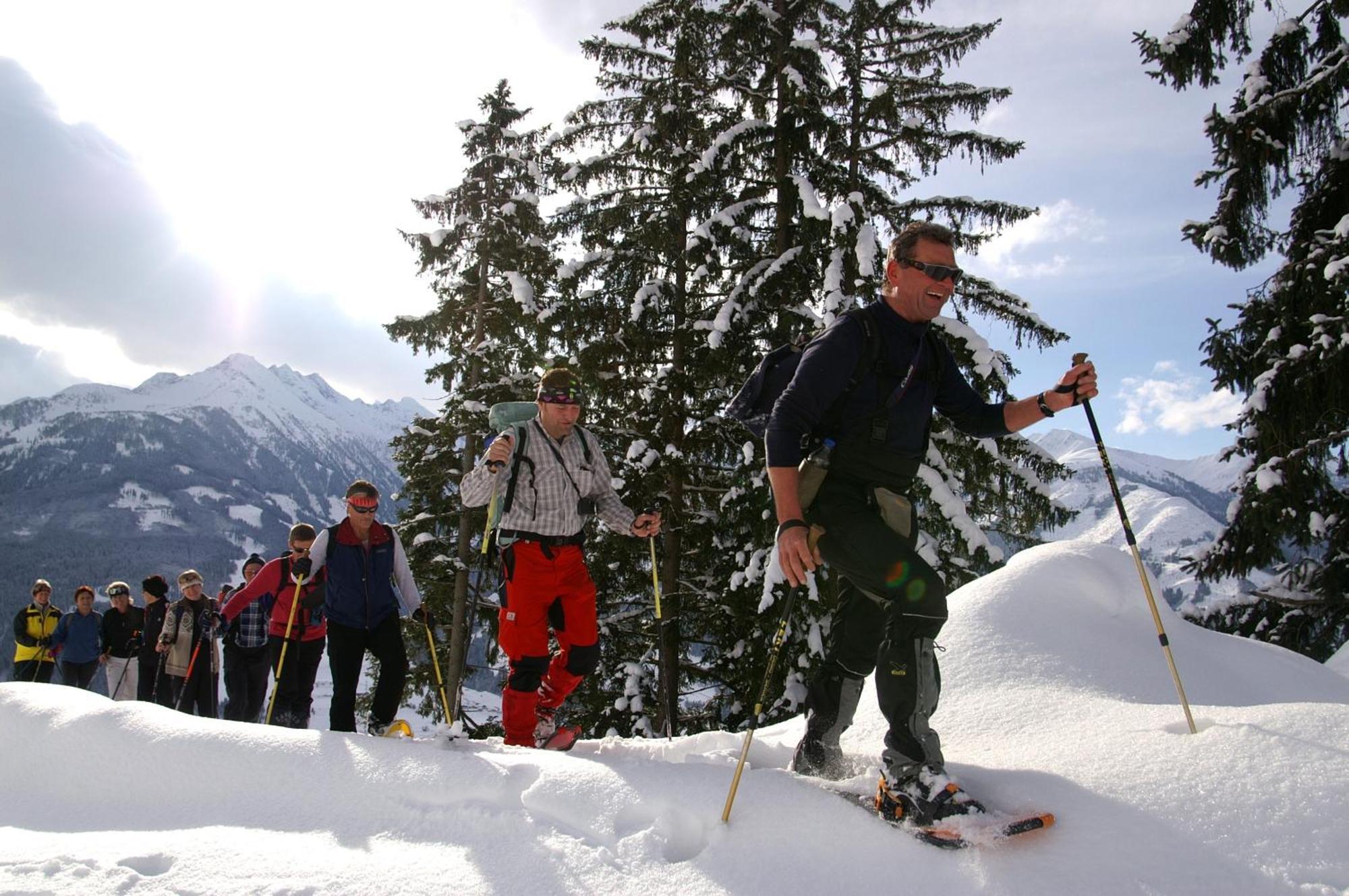Hotel Gasthof Kroell - Inkl Nationalpark-Karte, 1 X Grossglockner Hochalpenstrasse Kostenlos, 1X Gerlos Alpenstrasse Kostenlos, Krimmler Wasserfaelle Kostenlos, Verschiedene Bergbahnen Kostenlos, Badesee Kostenlos, Bus & Zug Kostenlos, Genusskueche, ニーダーンジル エクステリア 写真
