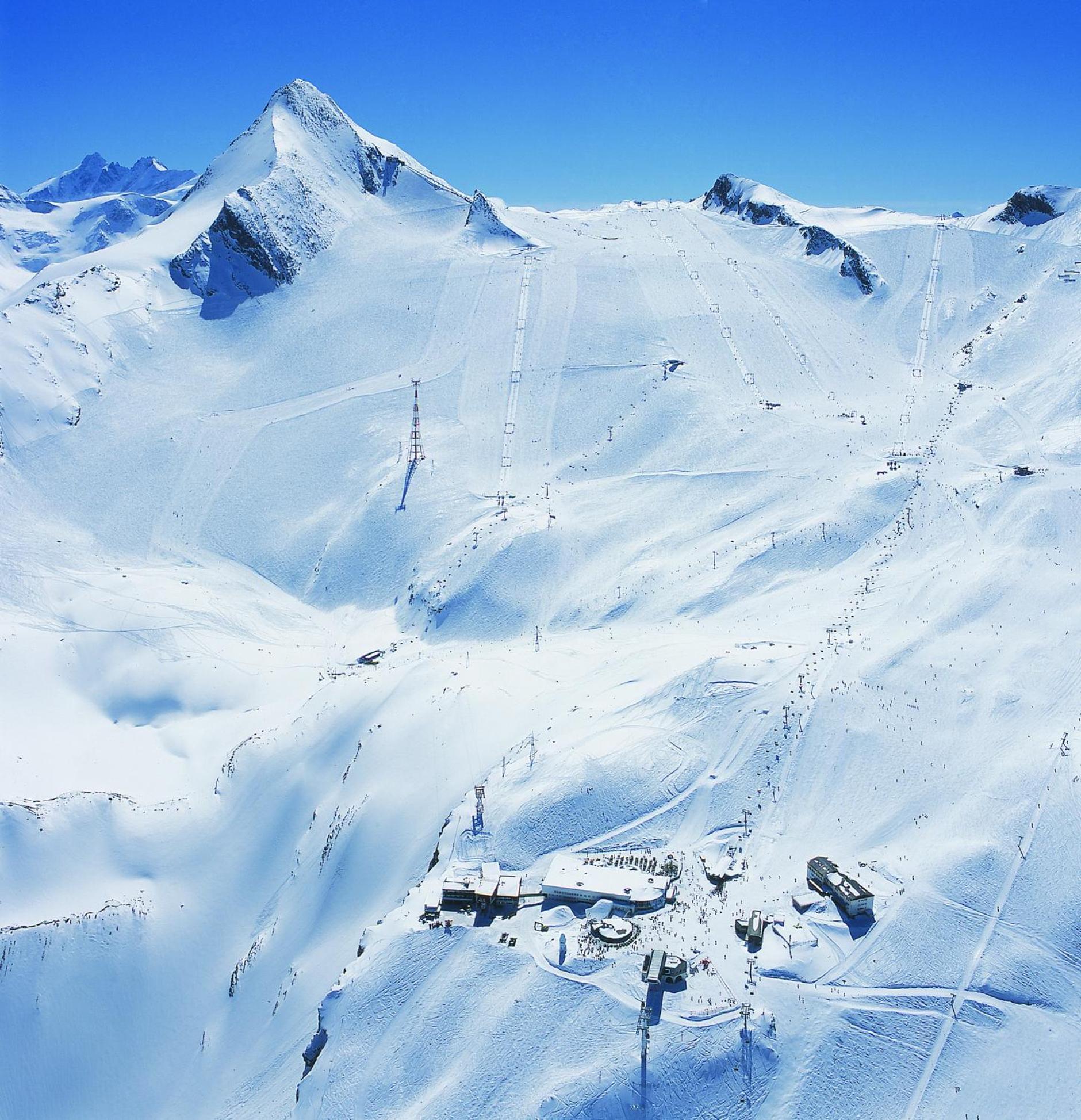 Hotel Gasthof Kroell - Inkl Nationalpark-Karte, 1 X Grossglockner Hochalpenstrasse Kostenlos, 1X Gerlos Alpenstrasse Kostenlos, Krimmler Wasserfaelle Kostenlos, Verschiedene Bergbahnen Kostenlos, Badesee Kostenlos, Bus & Zug Kostenlos, Genusskueche, ニーダーンジル エクステリア 写真