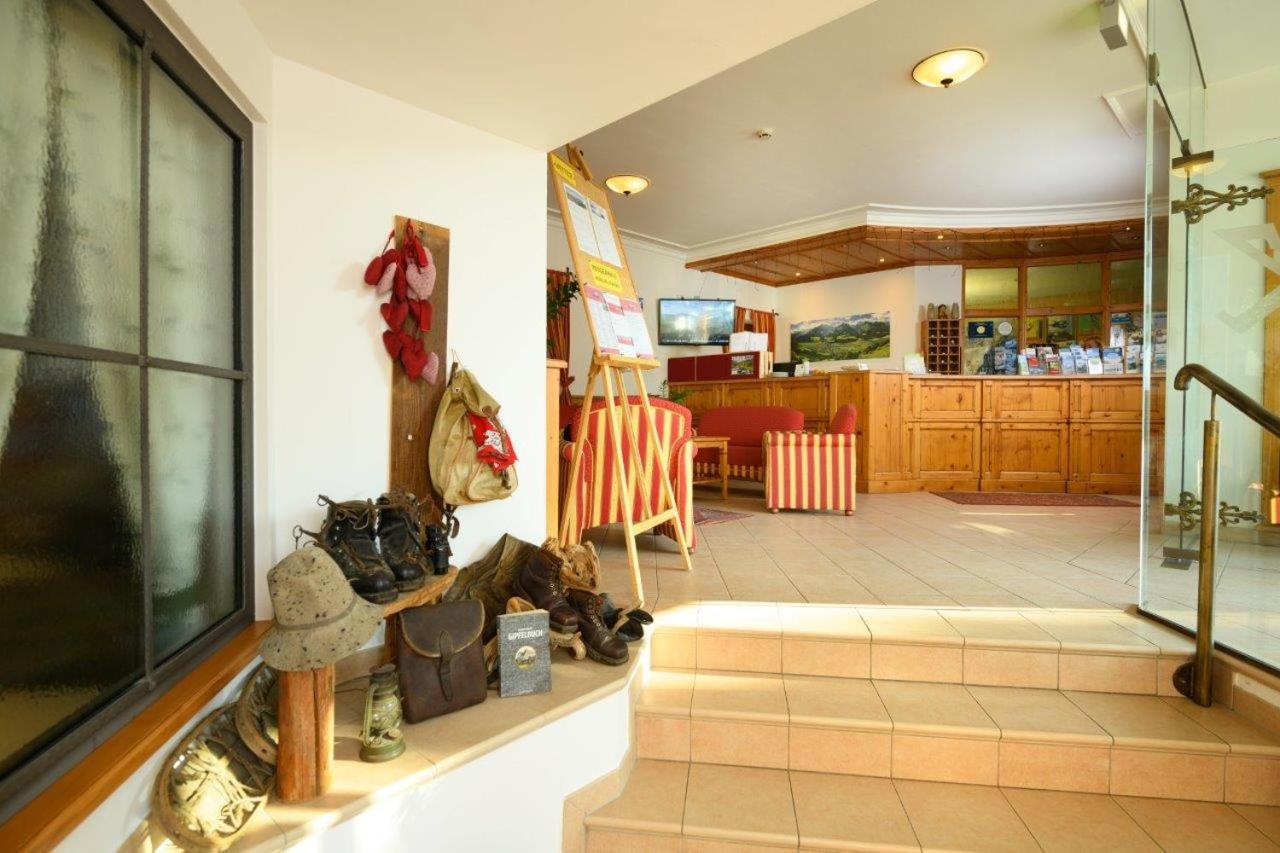 Hotel Gasthof Kroell - Inkl Nationalpark-Karte, 1 X Grossglockner Hochalpenstrasse Kostenlos, 1X Gerlos Alpenstrasse Kostenlos, Krimmler Wasserfaelle Kostenlos, Verschiedene Bergbahnen Kostenlos, Badesee Kostenlos, Bus & Zug Kostenlos, Genusskueche, ニーダーンジル エクステリア 写真